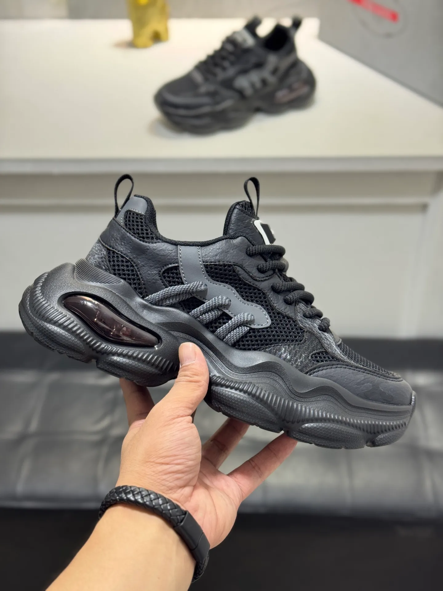 Men's Men's Shoes 💰440 [New Style] 🐬🐬 High-end boutique-Prada/Prada counter latest sports shoes are shipped, you know the leading counter model. Made of selected cowhide stitching fabrics. Lining: Mesh lining. High-end air cushion molded non-slip rubber outsole, exquisite lines, simple and elegant, comfortable and high-end for leisure travel. Size: 38-45<45 customized